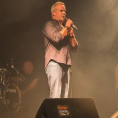 Ricardo Carrio (en)cantou em Ponte da Barca no concerto de apresentao do seu lbum 'O Meu Mundo'
