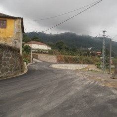 Estrada de Nogueira em fase avanada de construo