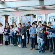  Alunos do Curso Livre de Msica cantaram as Janeiras na Cmara Municipal